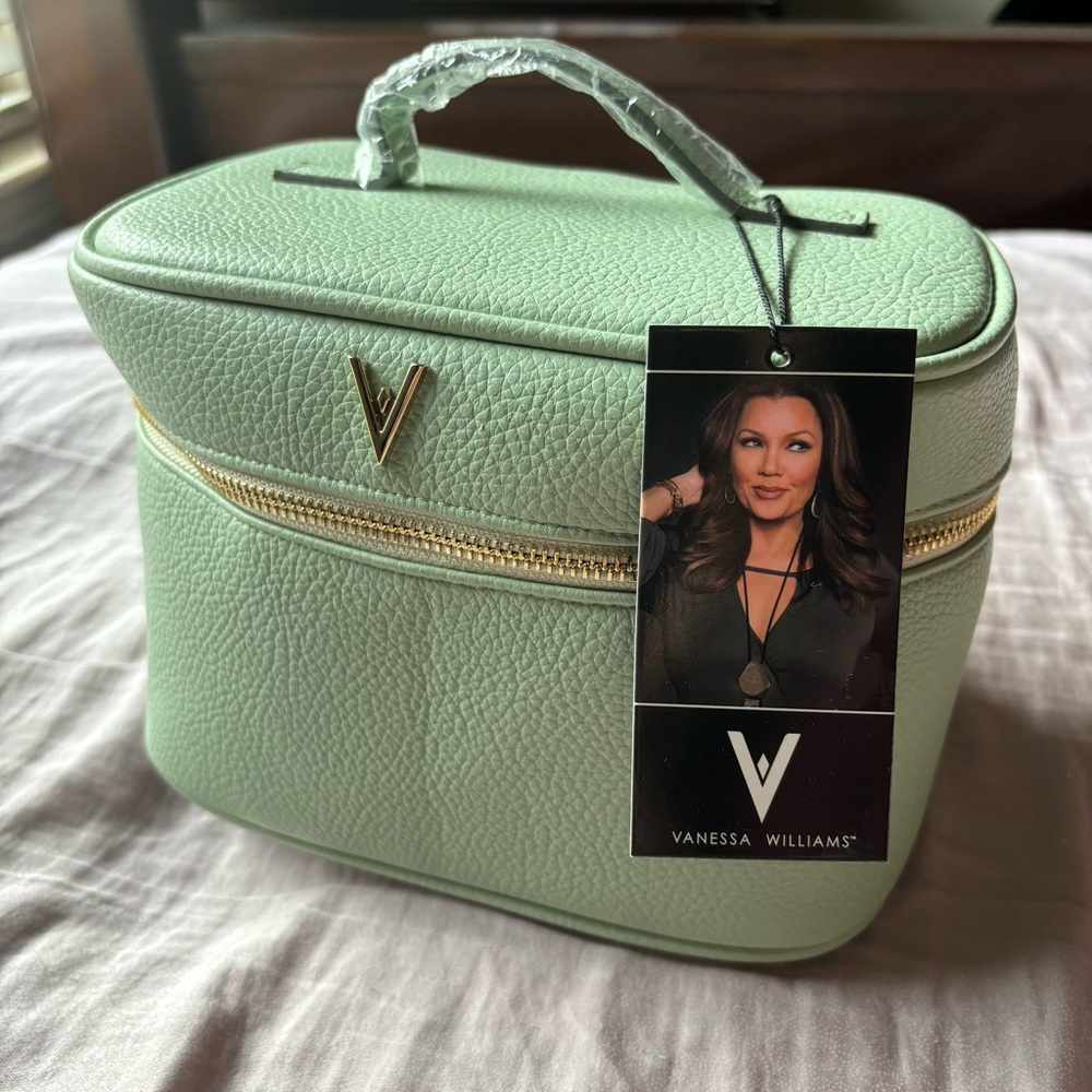 Light Green Leather Bag With Small Pouch